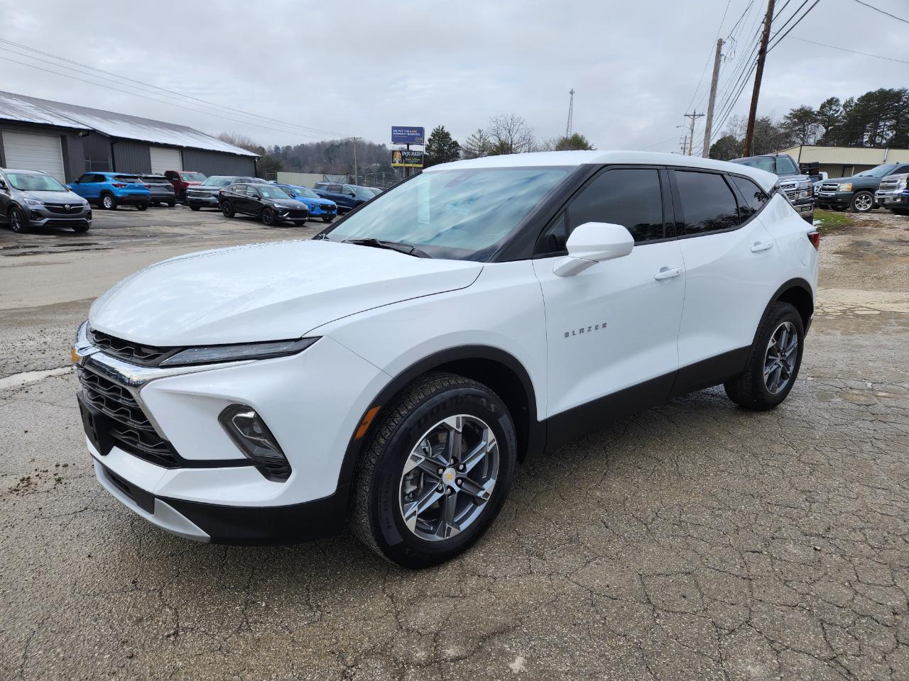 2023 Chevrolet Blazer photo 3