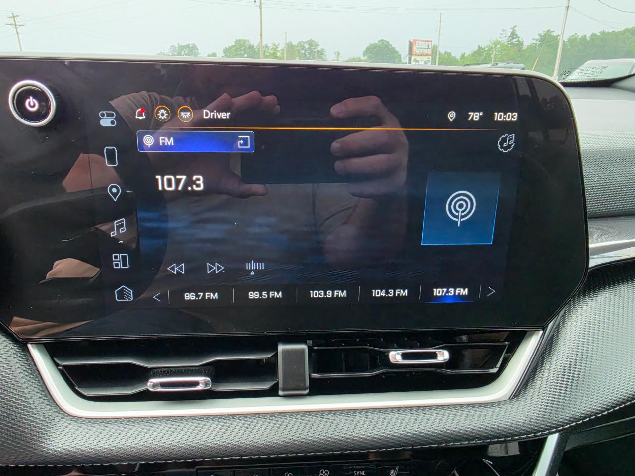 2026 Chevrolet Equinox photo 15