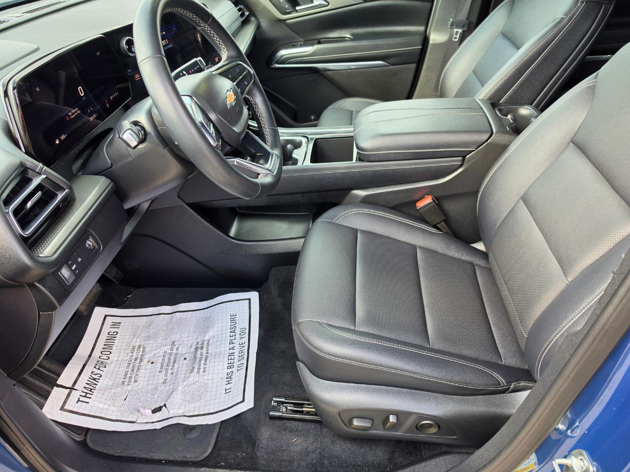 2025 Chevrolet Traverse photo 10