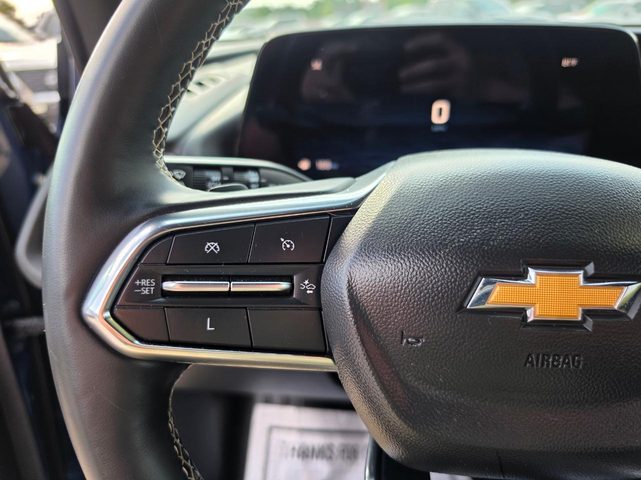 2025 Chevrolet Traverse photo 18