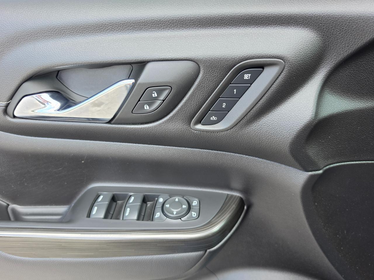 2023 GMC Acadia photo 24