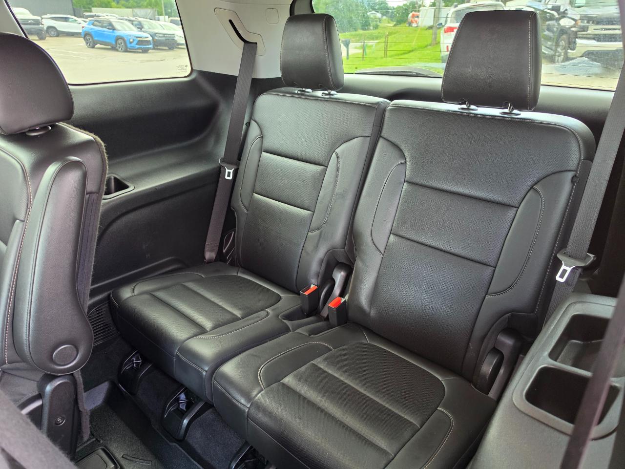 2023 GMC Acadia photo 29