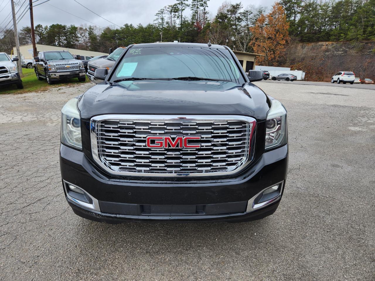 2015 GMC Yukon XL photo 2
