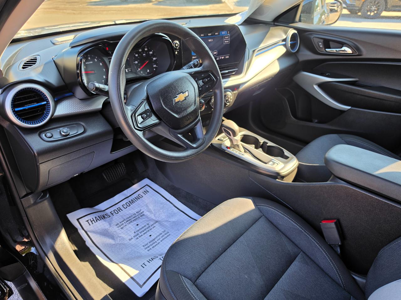 2025 Chevrolet Trax photo 9
