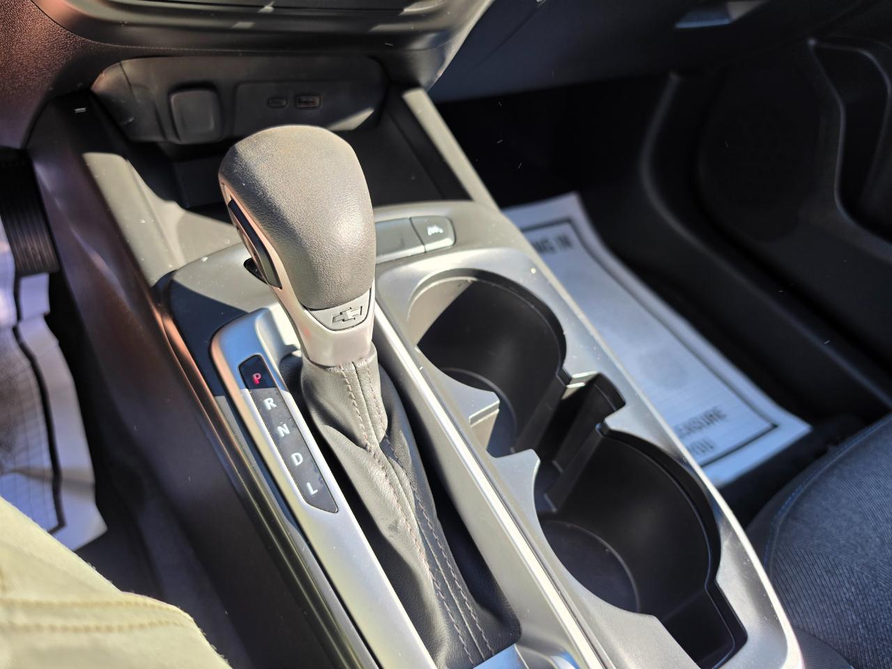 2025 Chevrolet Trax photo 13