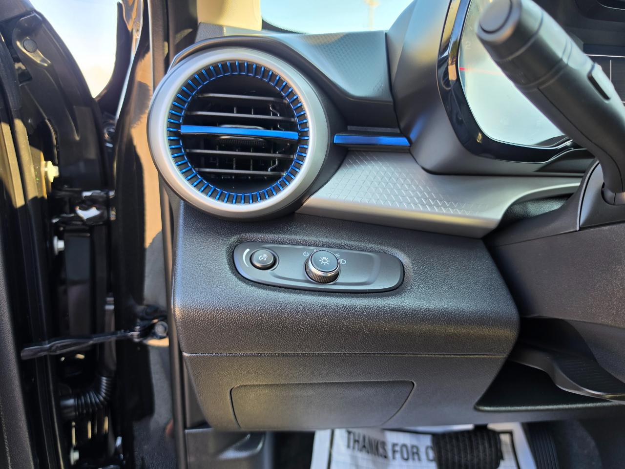 2025 Chevrolet Trax photo 21