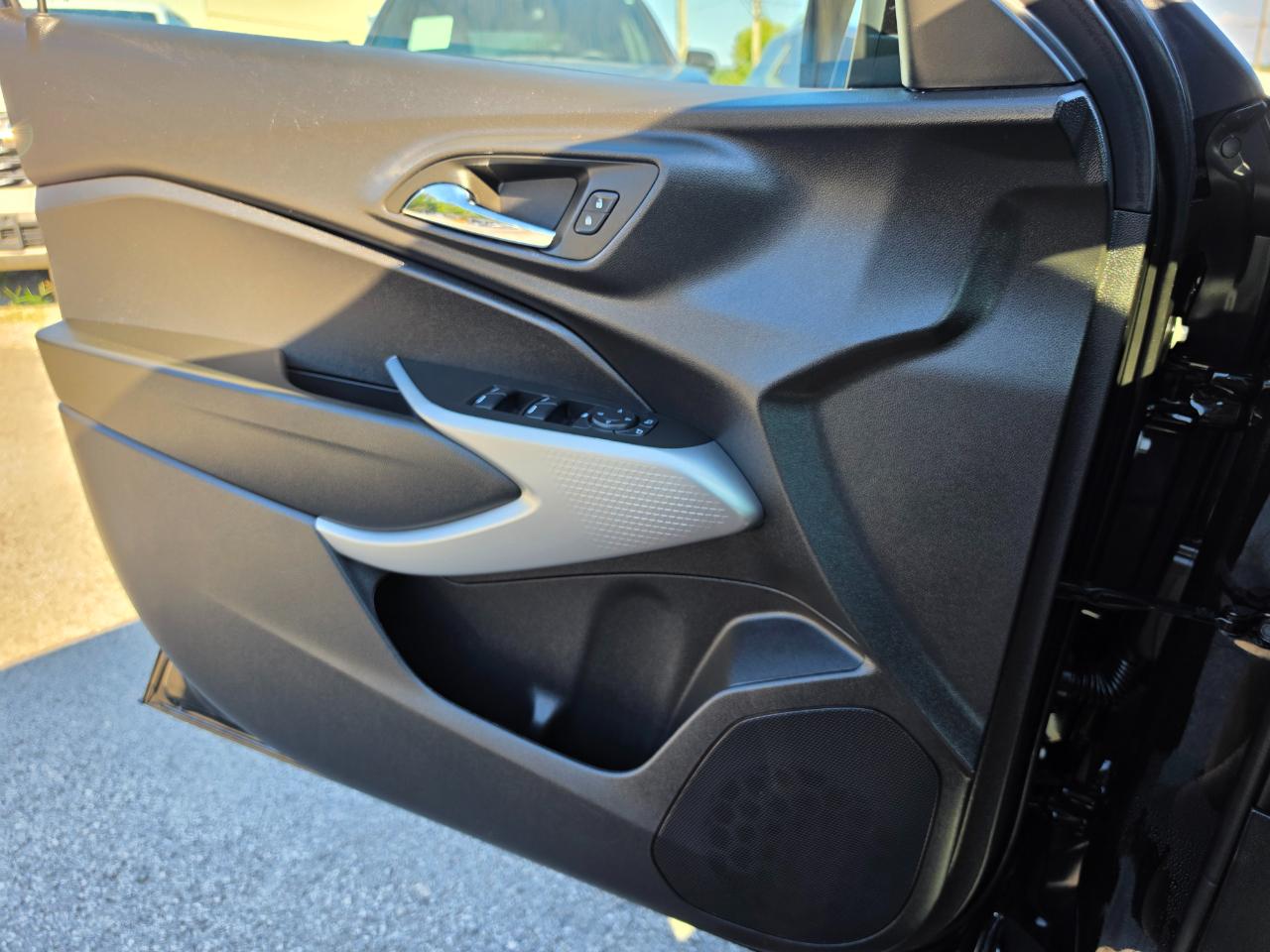 2025 Chevrolet Trax photo 22
