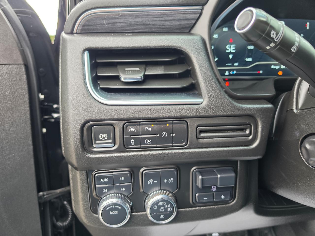 2024 GMC Yukon photo 24