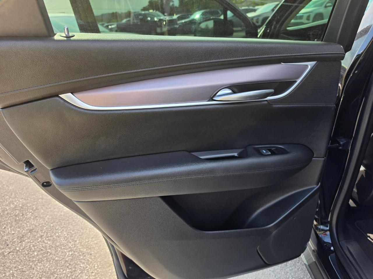 2017 Cadillac XT5 photo 32