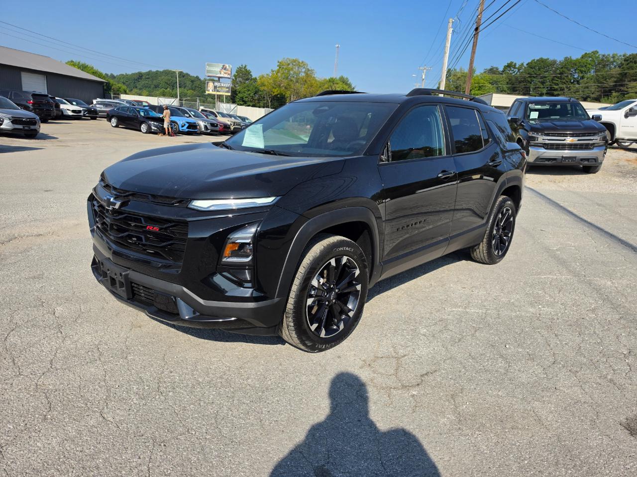 2025 Chevrolet Equinox photo 3