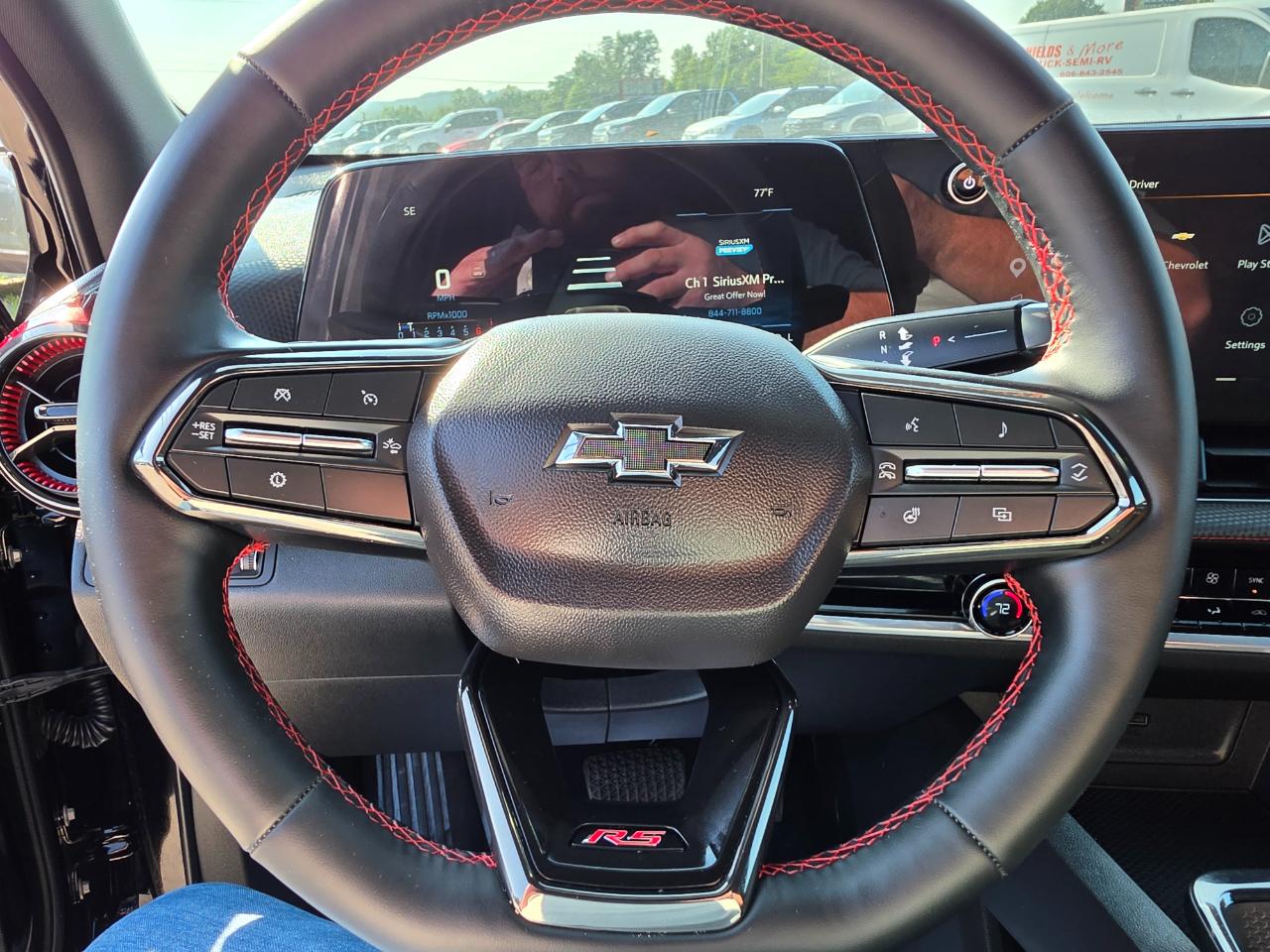 2025 Chevrolet Equinox photo 18