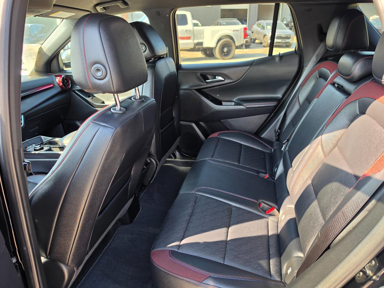 2025 Chevrolet Equinox photo 25