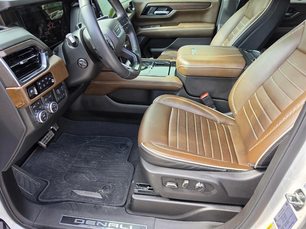 2025 GMC Yukon photo 10