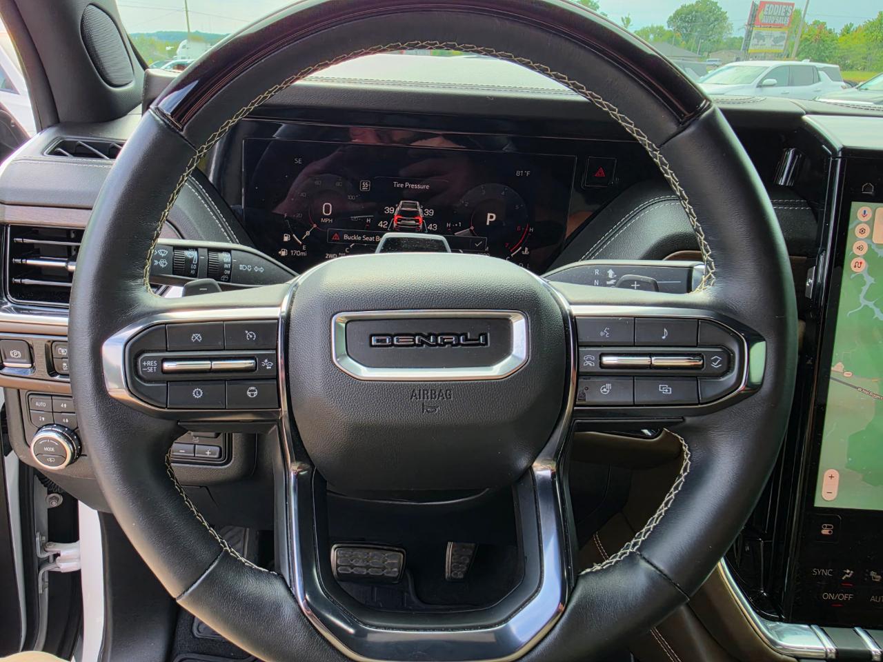 2025 GMC Yukon photo 18